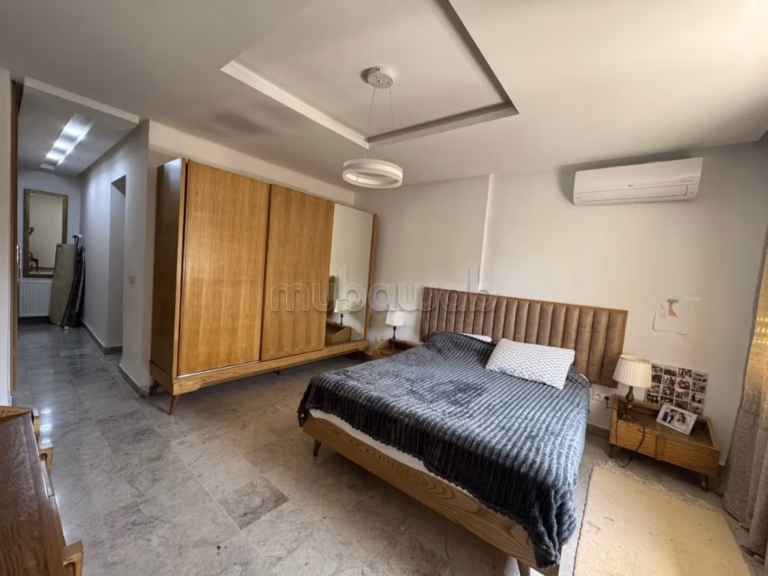 A vendre superbe duplex avec piscine à Gammarth