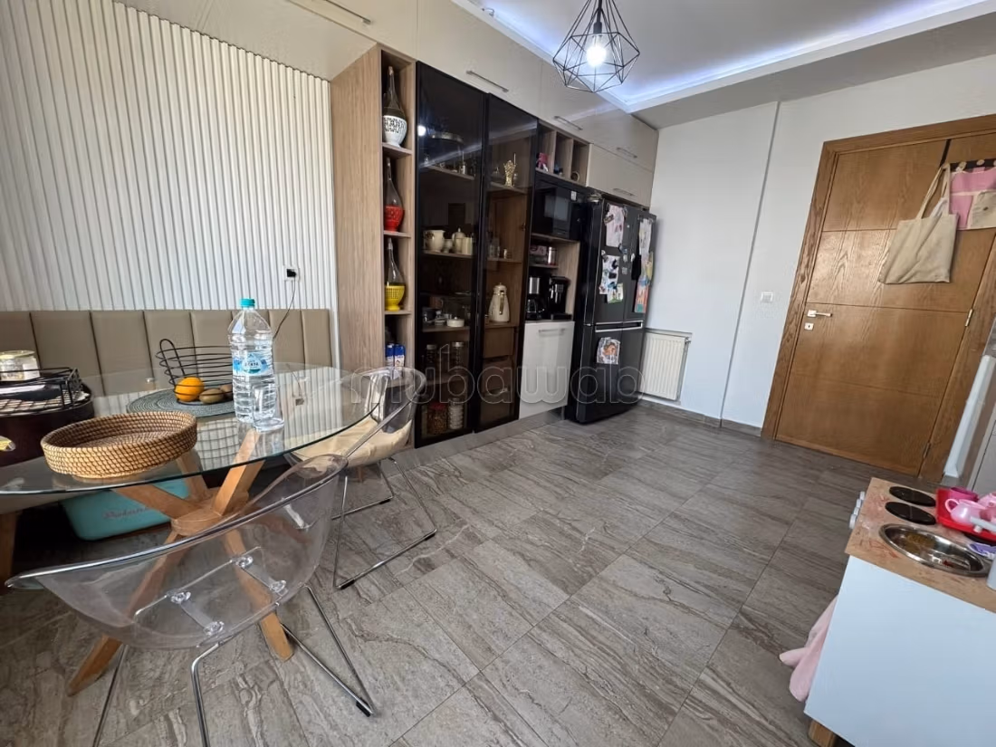 A vendre superbe duplex avec piscine à Gammarth