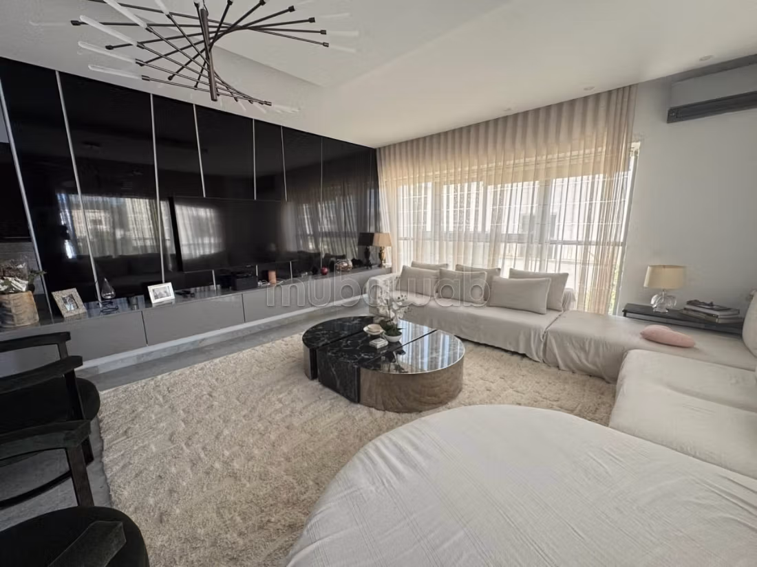 A vendre superbe duplex avec piscine à Gammarth