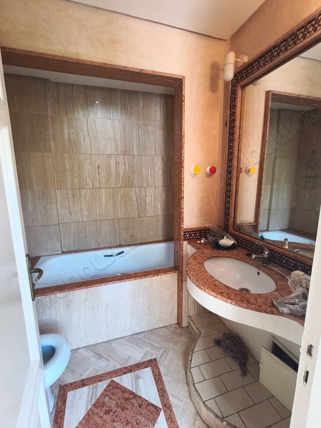 Beautiful bright apartment in Gauthier for rent