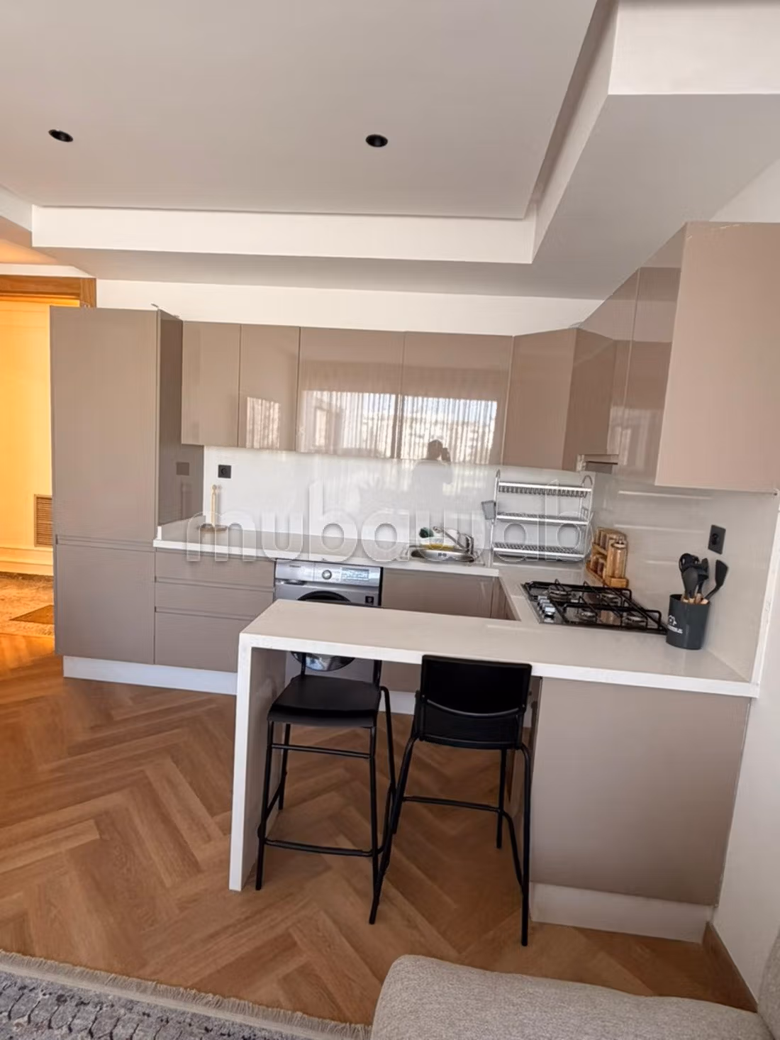 Studio nuovo completamente arredato