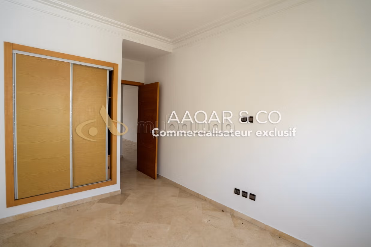 Appartement 133 m² à Les Hôpitaux — 11