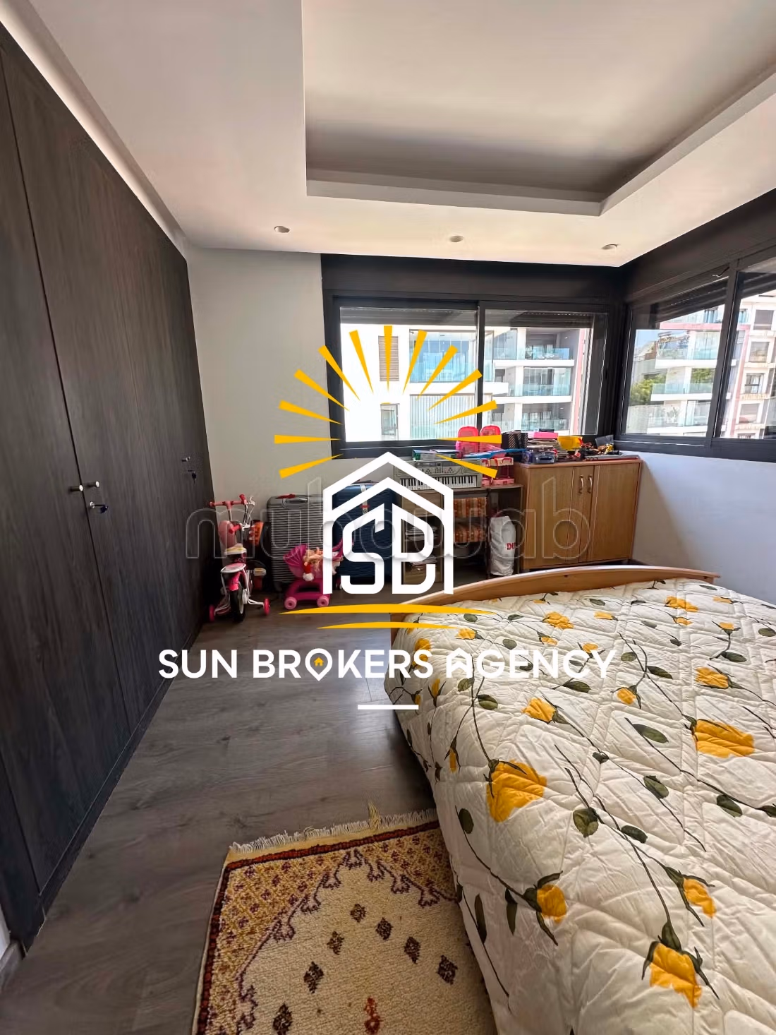 Three beautiful rooms empty or semi-furnished