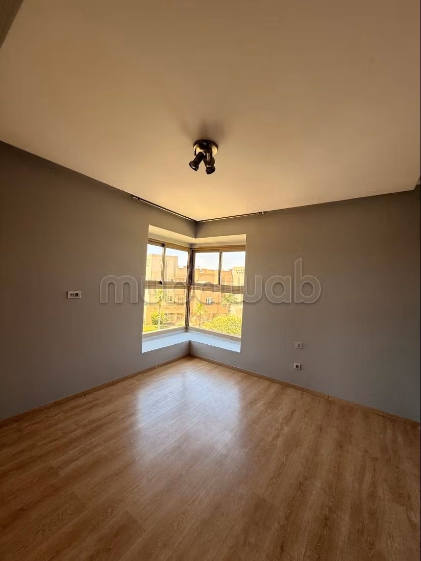 Appartement en vente à Agdal. 2 chambres agréables. Fenêtres avec double vitrage et porte blindée — 4