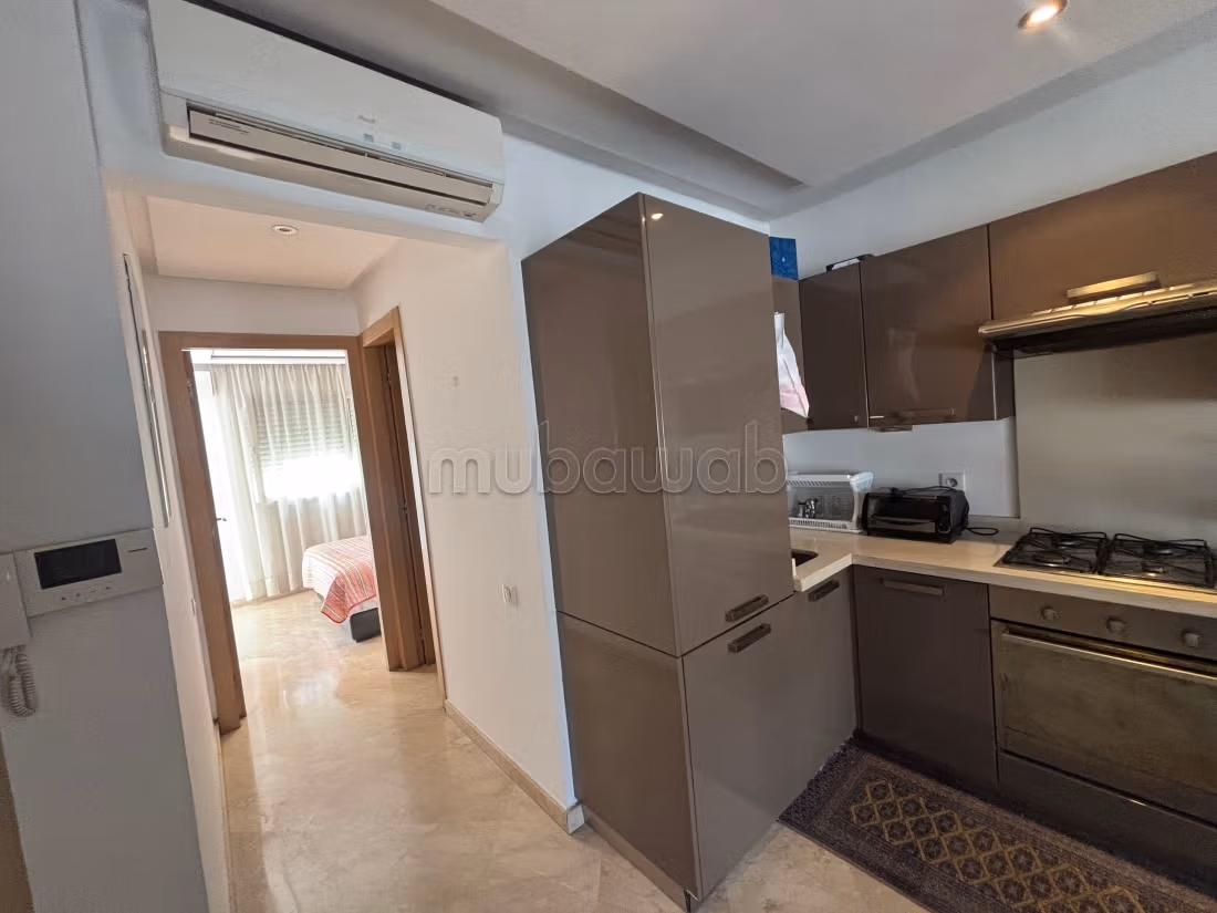 Very nice apartment for rent in Maârif.
Large area 50 m².
Well decorated