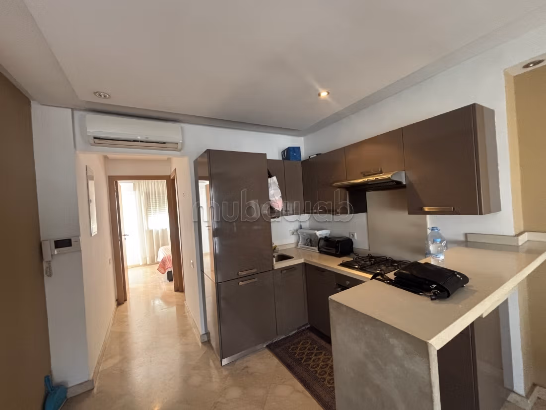 Very nice apartment for rent in Maârif.
Large area 50 m².
Well decorated