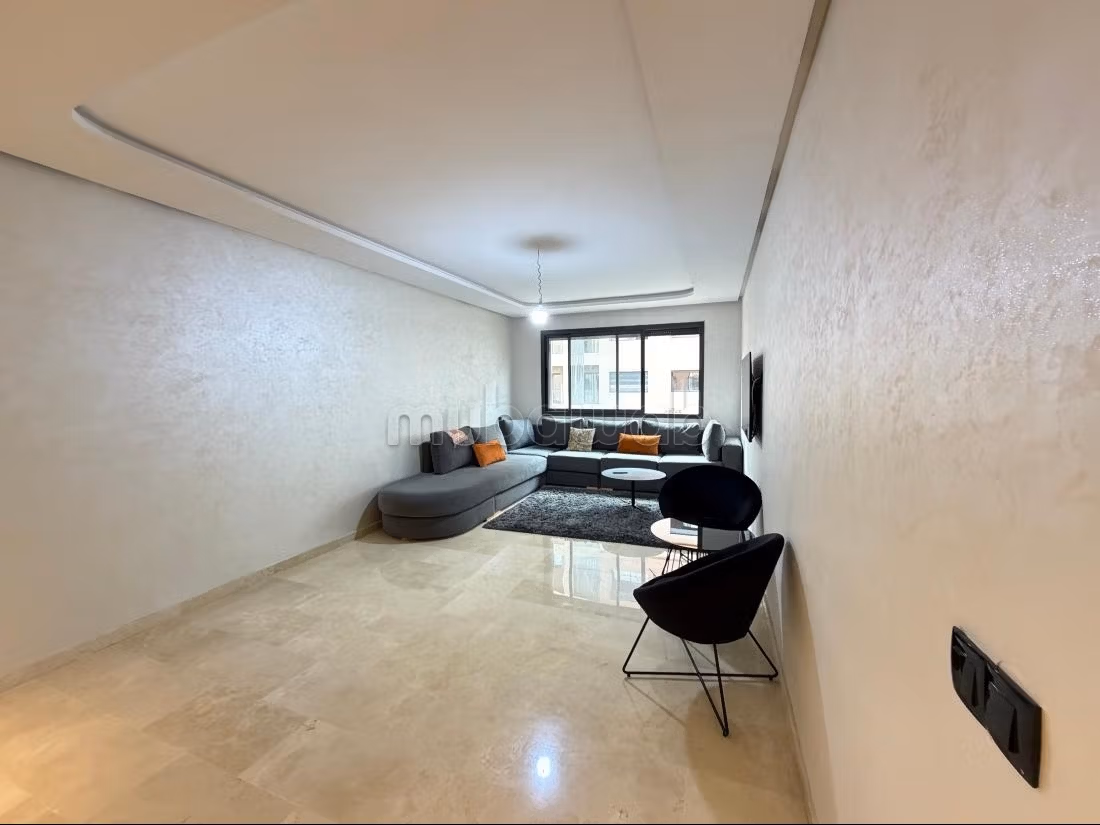 Magnifique Appartement à vendre à Guéliz.
Surface de 89 m² résidence avec piscine — 4