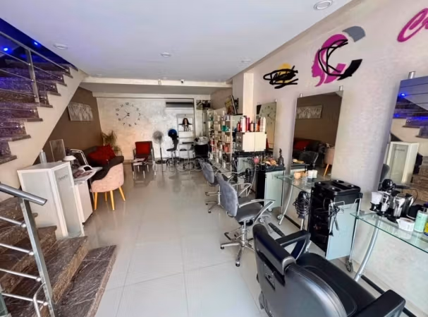 Beauty center for sale 74 m² Route de Safi