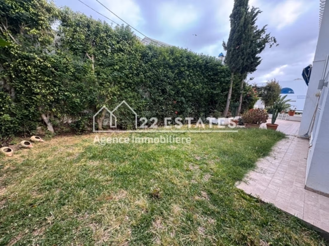 Rez de chaussée de villa S2 avec jardin à Sidi Bou Said