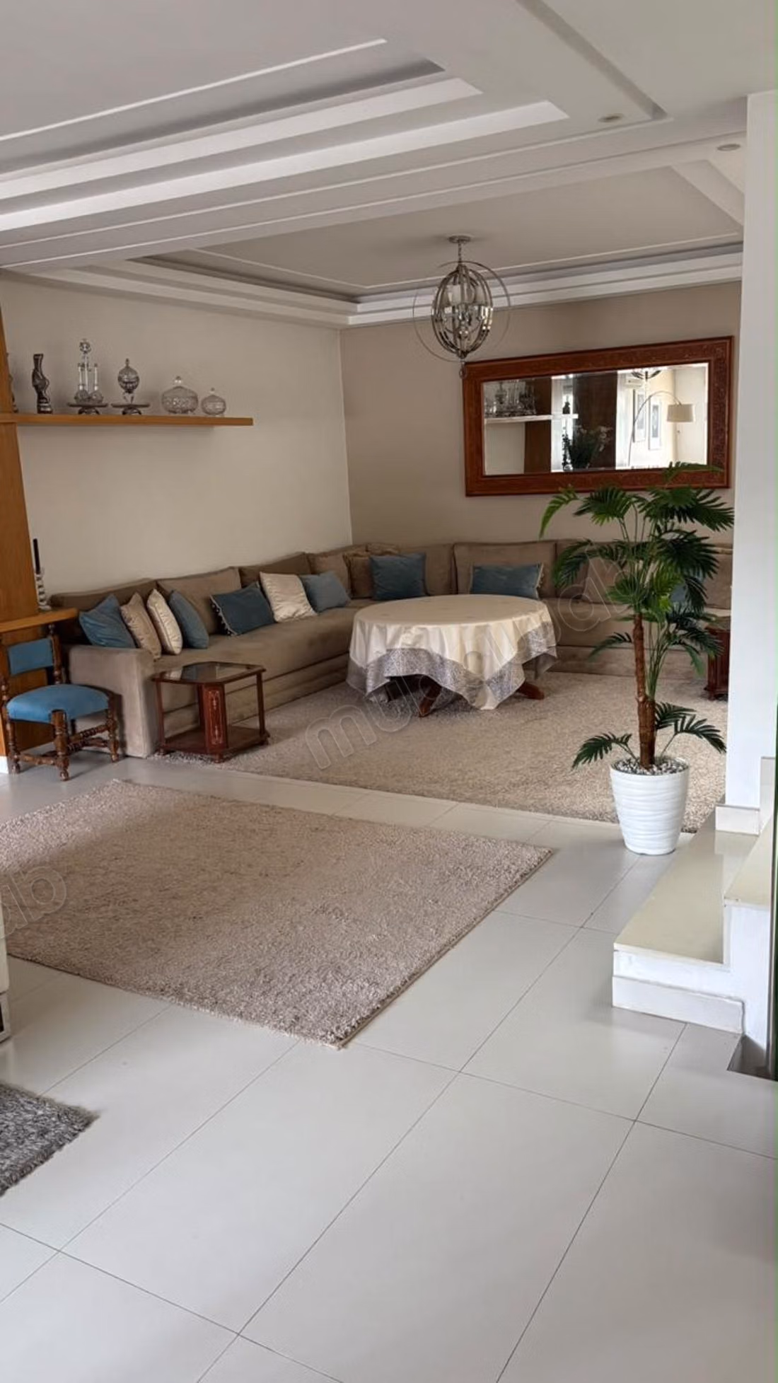 Geweldig Gemeubileerd Studio Te Huur in CFC