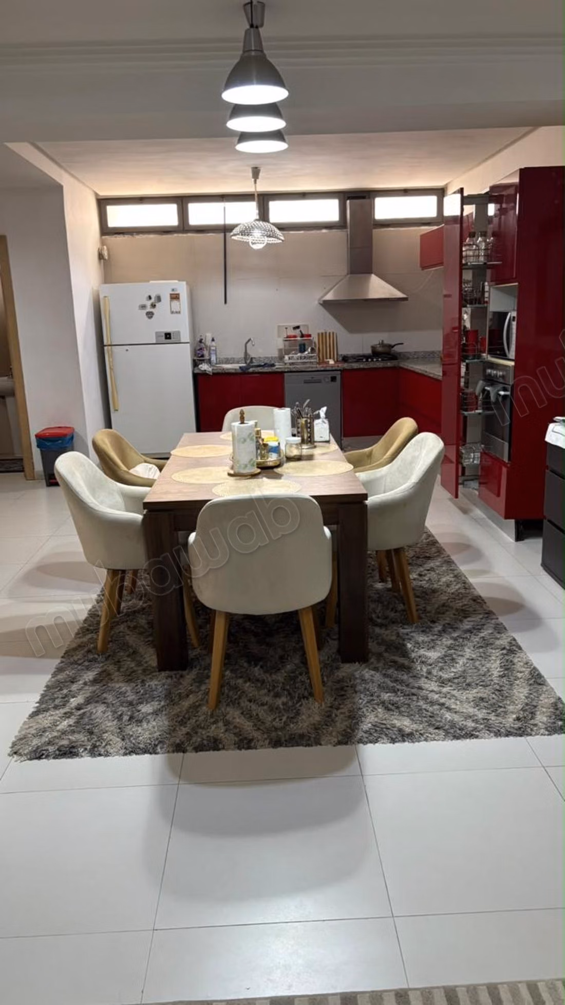 Geweldig Gemeubileerd Studio Te Huur in CFC