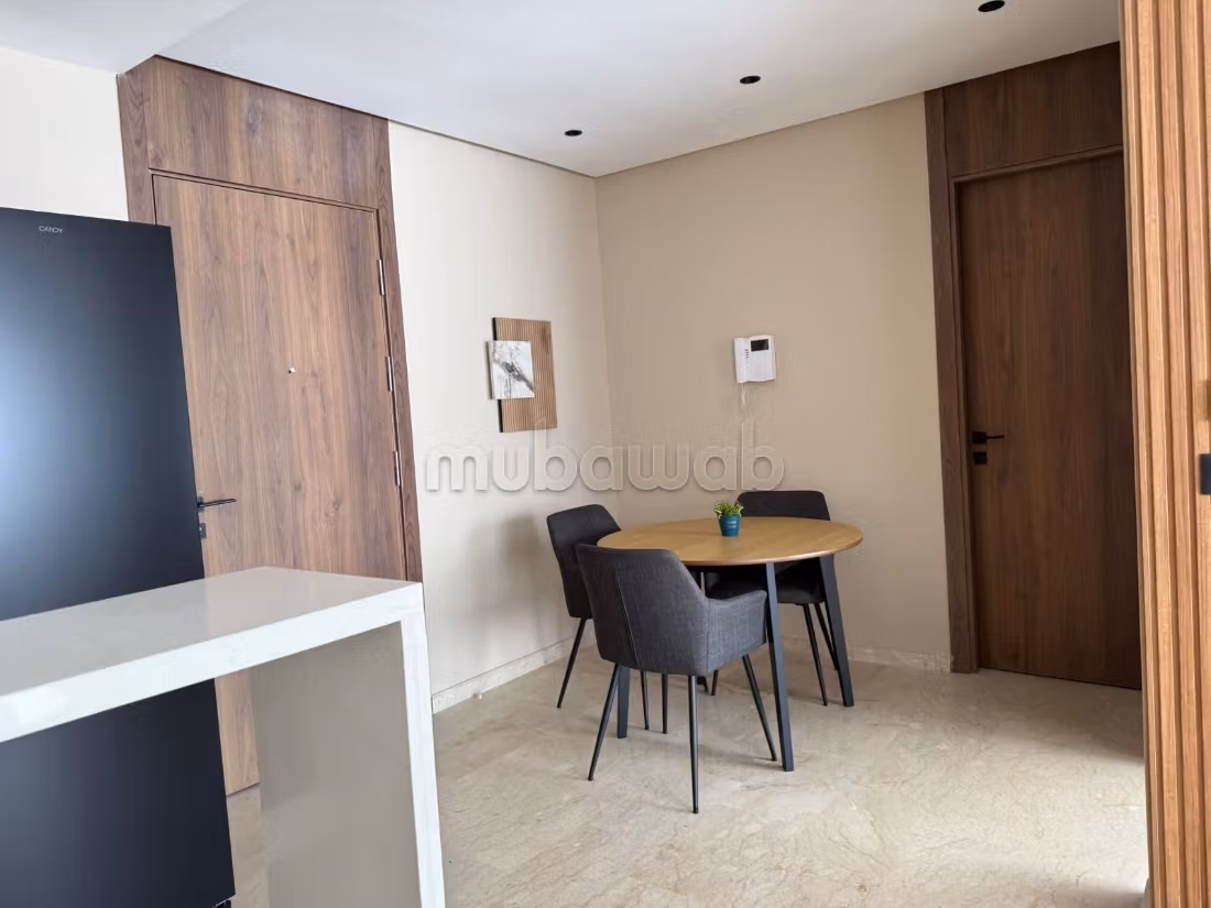 Loué beau studio ds une belle résidence