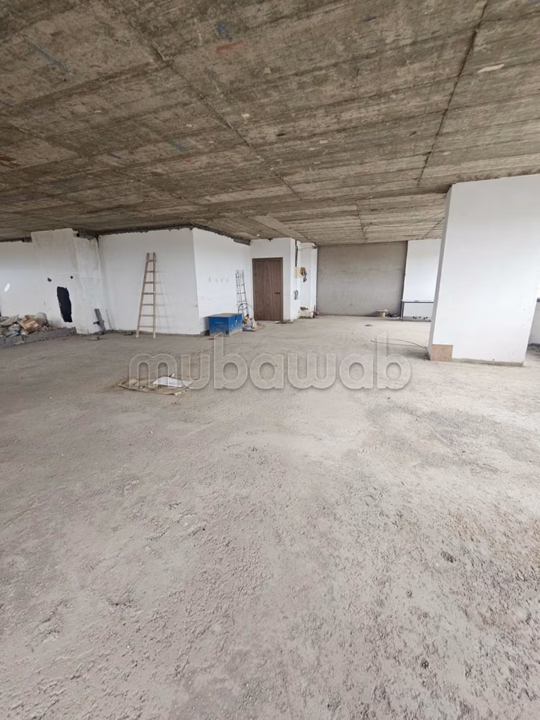 Bureau Neuf 320 M² En Location Etage Elevé