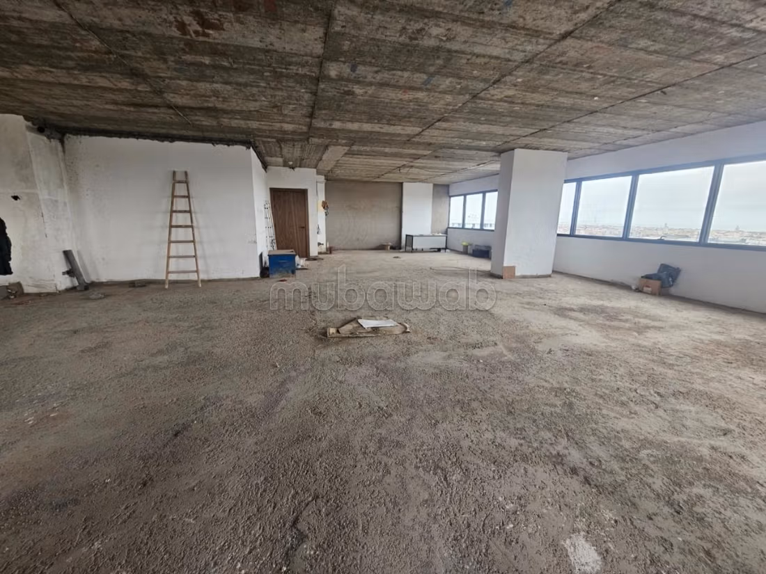 Bureau Neuf 320 M² En Location Etage Elevé