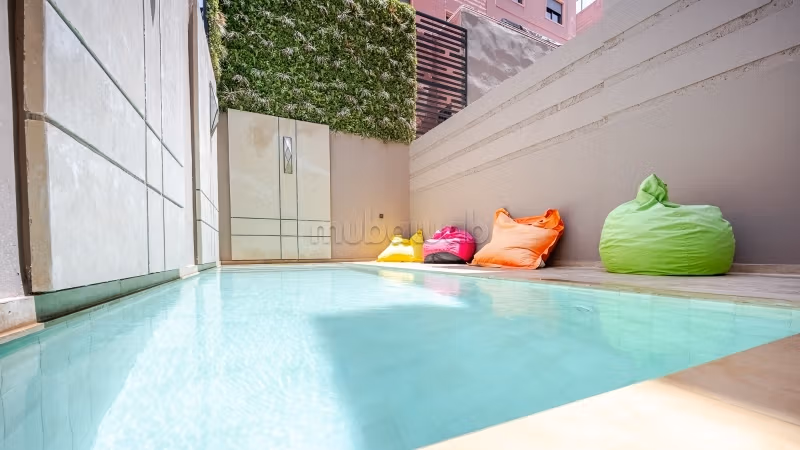 Appartement duplex piscine privée 2 ch