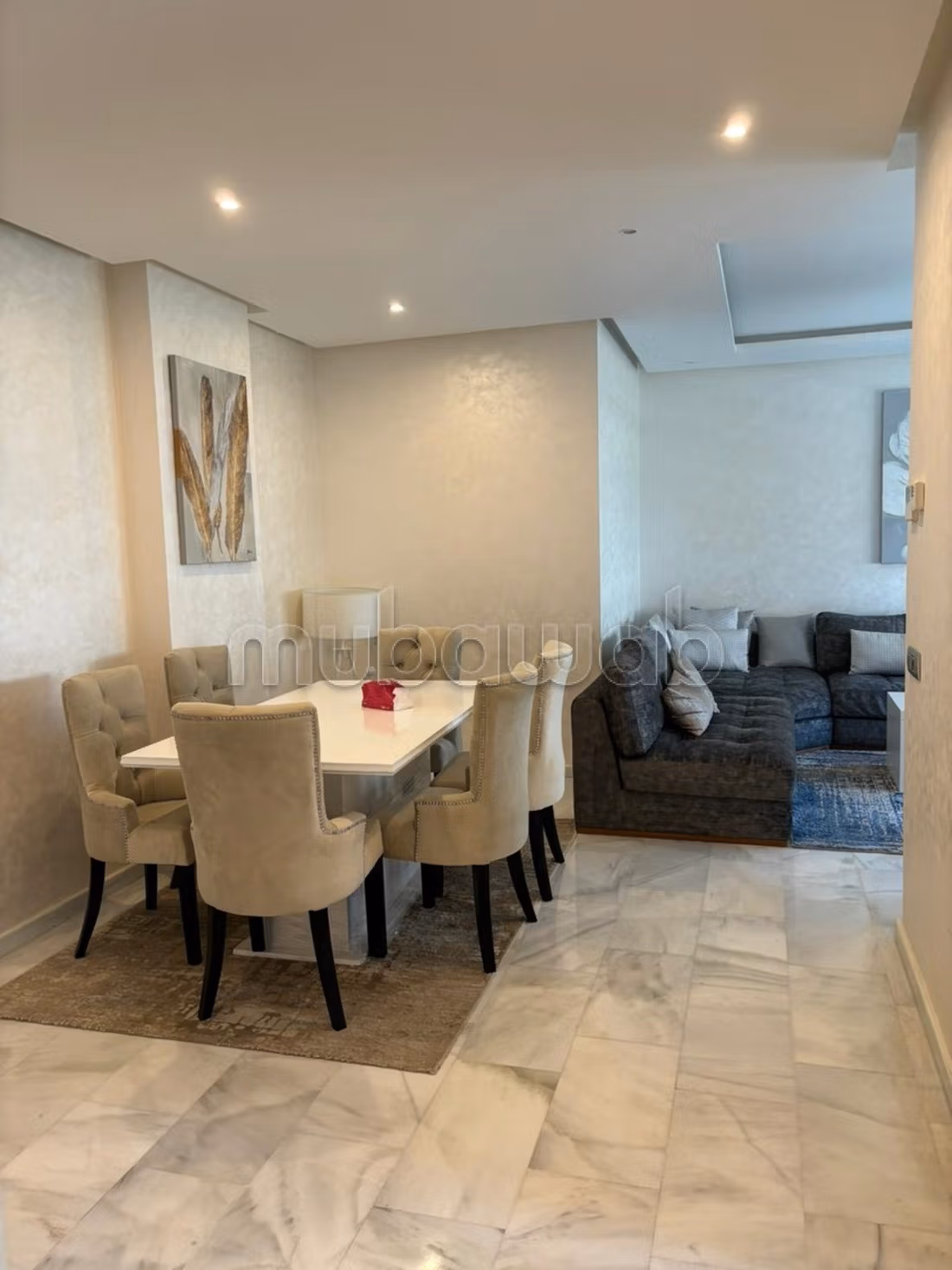 Superbe appartement à louer à Riyad. Superficie 160 m². Ascenseur et terrasse