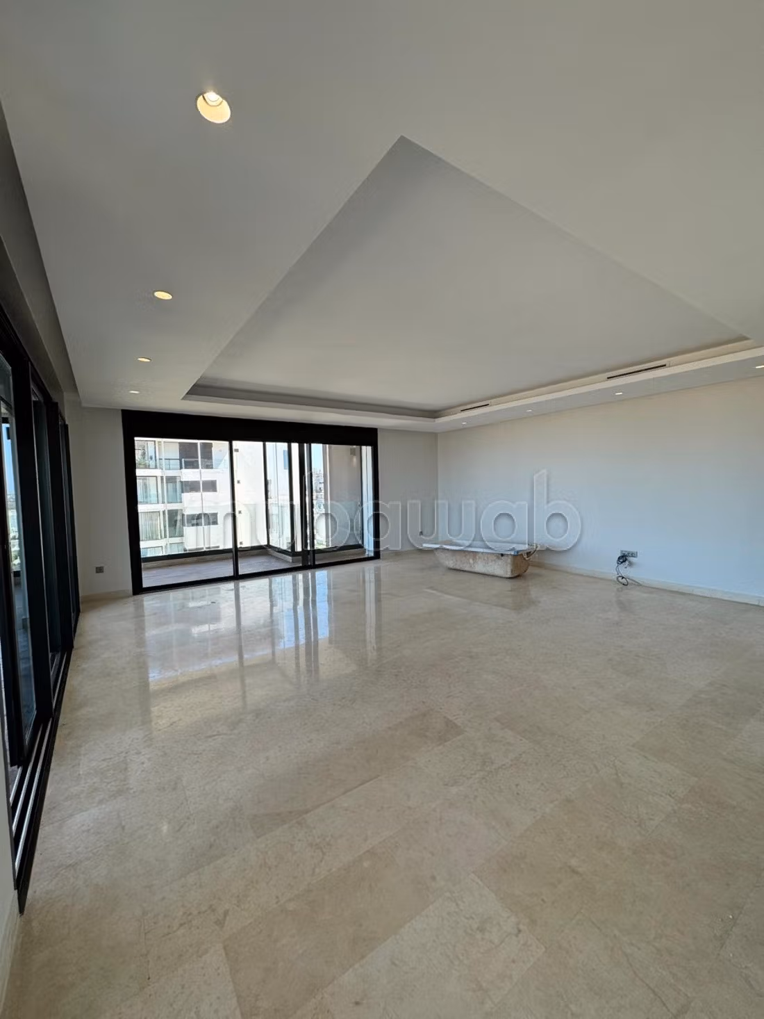 Très bel appartement à louer 
AIN DIAB — 6