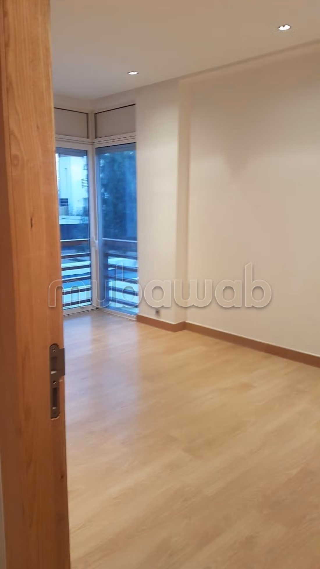 Semi-detached villa at CGI empty on the golf for long-term rental