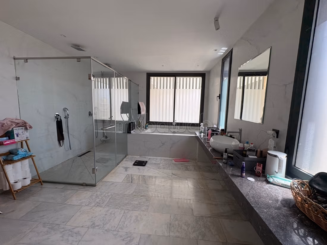 Modern villa with pool for rent empty or furnished