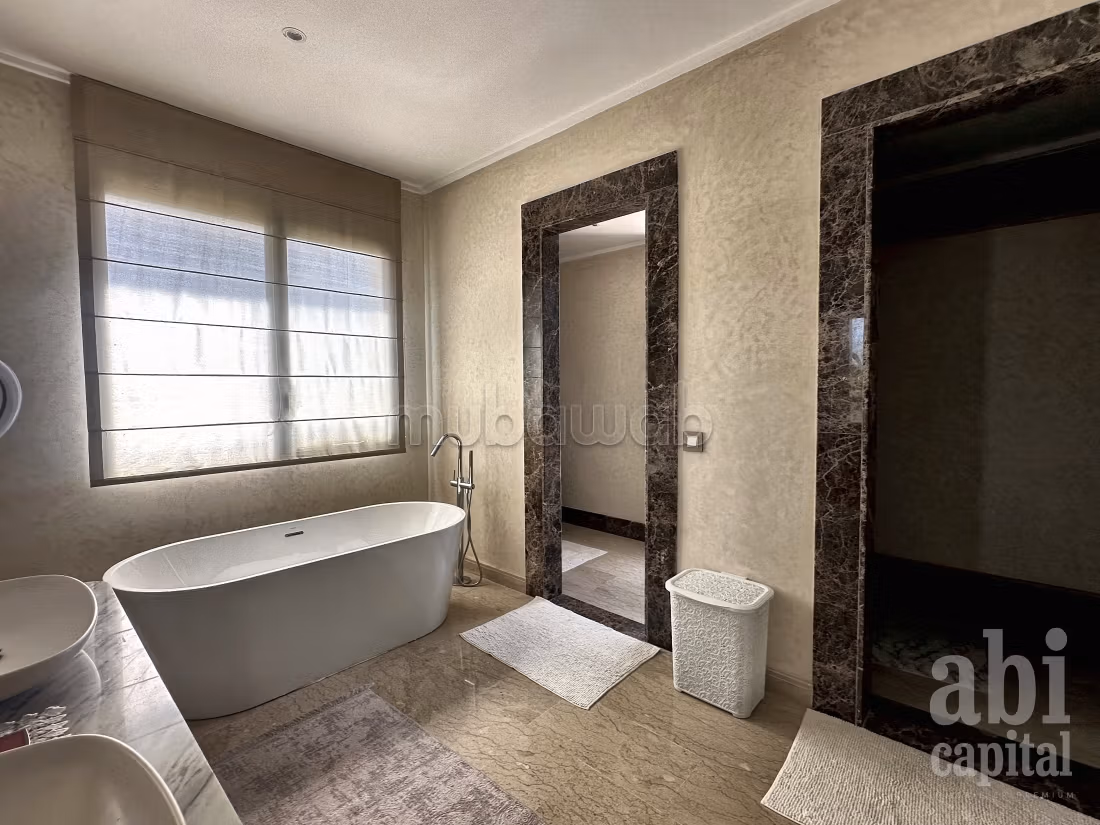 À louer — Villa de prestige meublée, Souissi Rabat, Piscine, Hammam