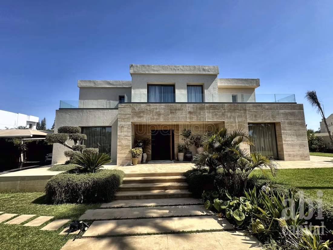 À louer — Villa de prestige meublée, Souissi Rabat, Piscine, Hammam