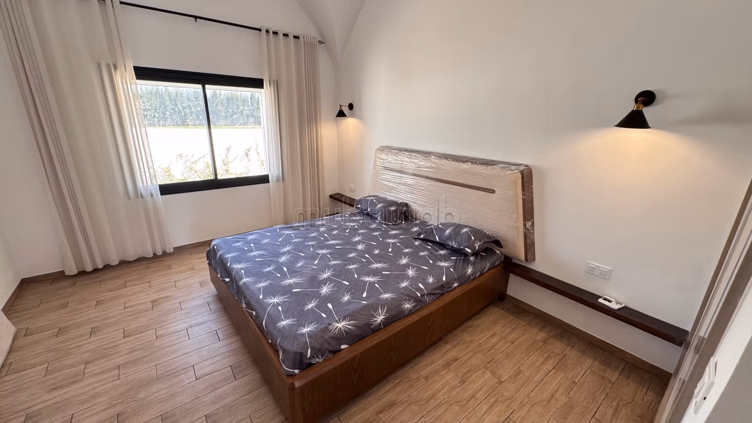 Villa with pool for rent for the summer