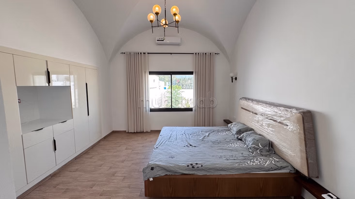 Villa with pool for rent for the summer