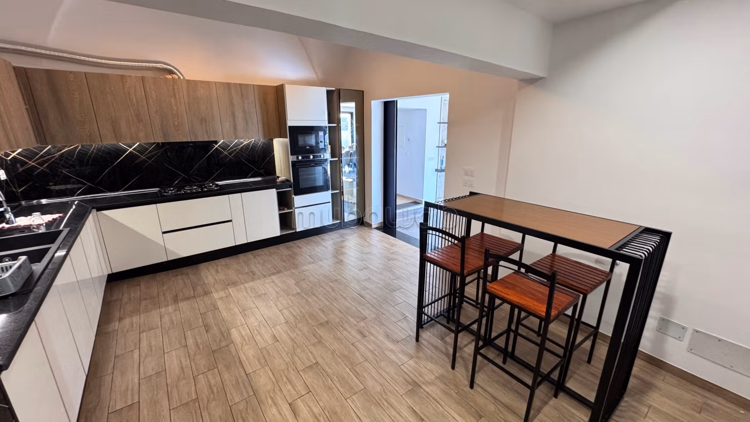 Villa with pool for rent for the summer
