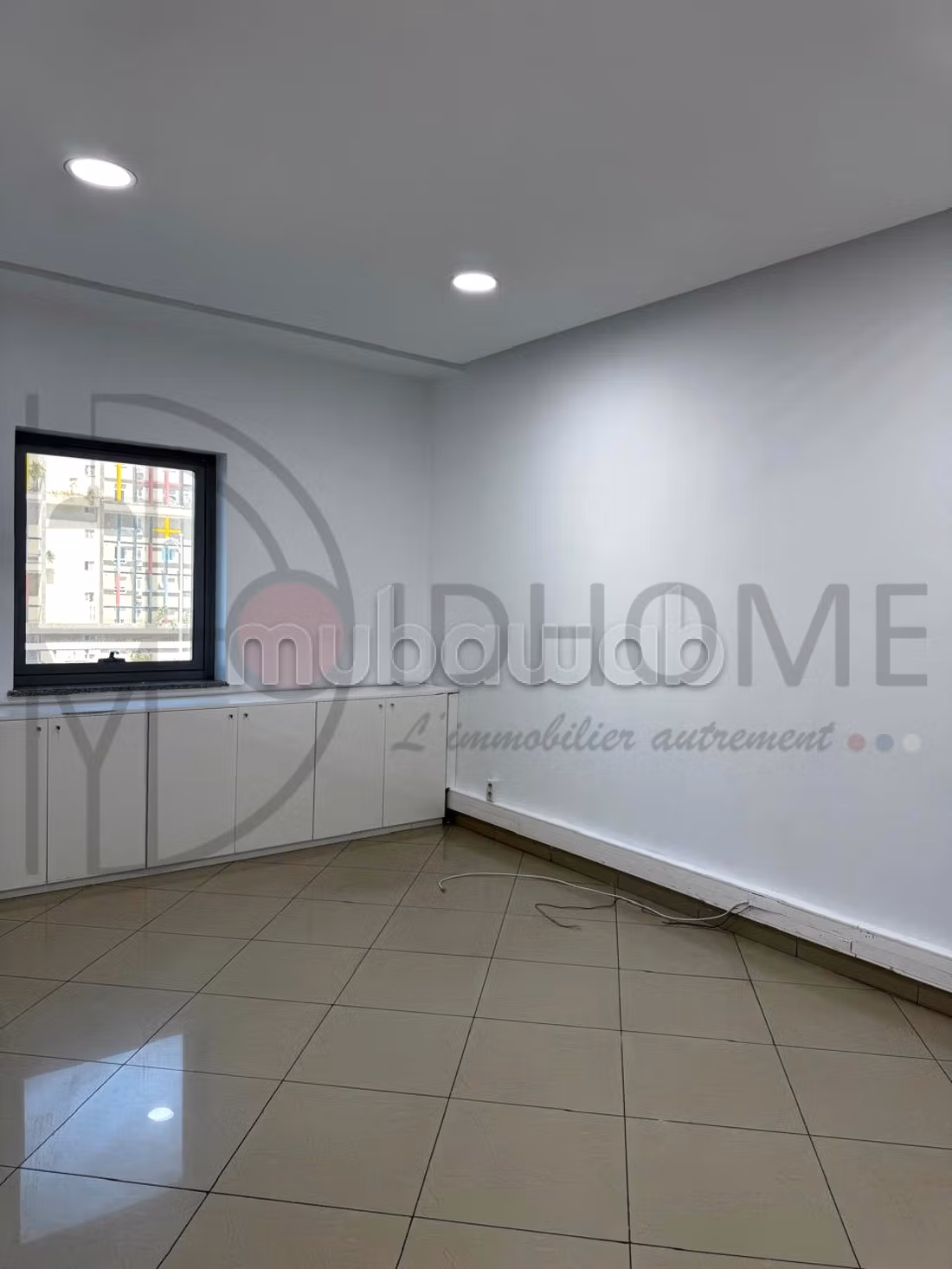 Ufficio moderno e luminoso in affitto a CUN