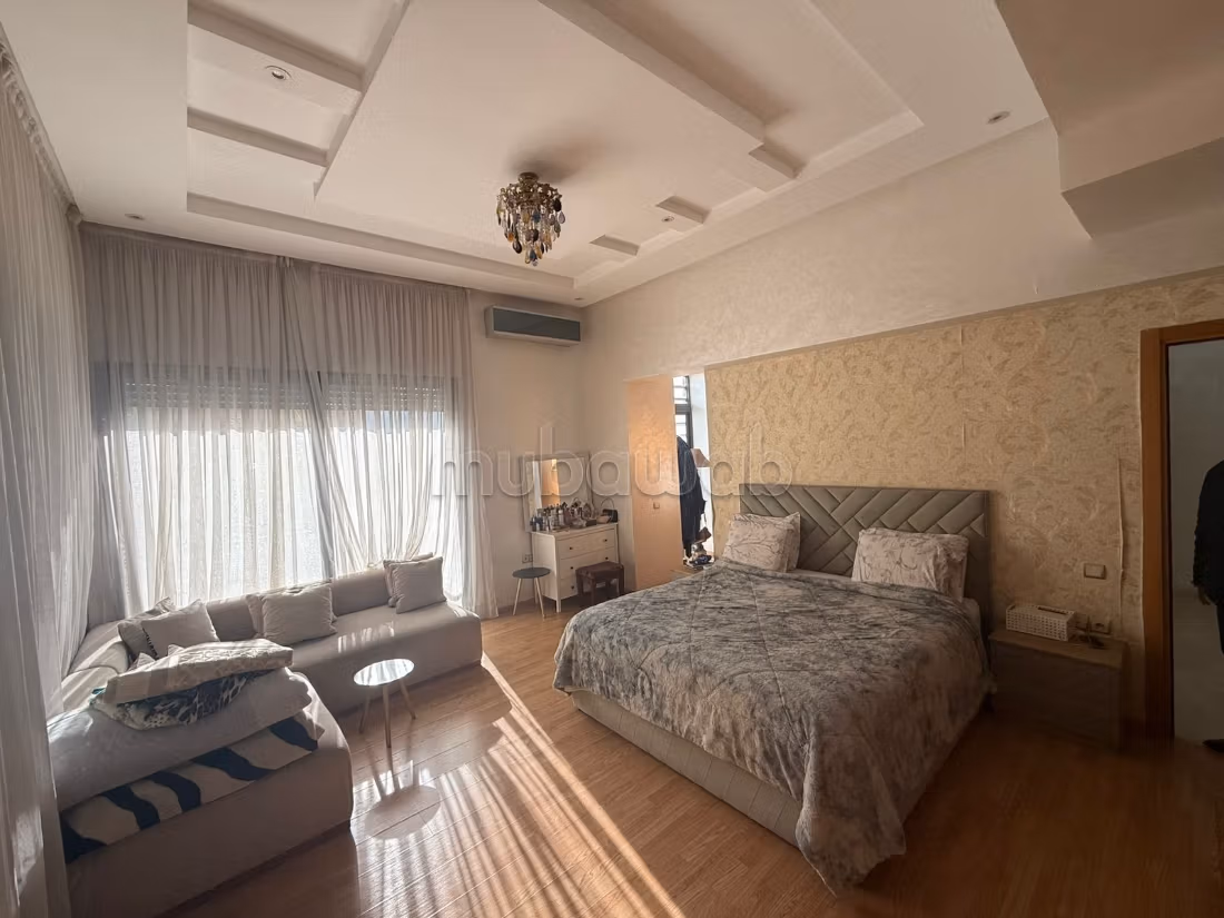 Villa d'exception à vendre à bouskoura