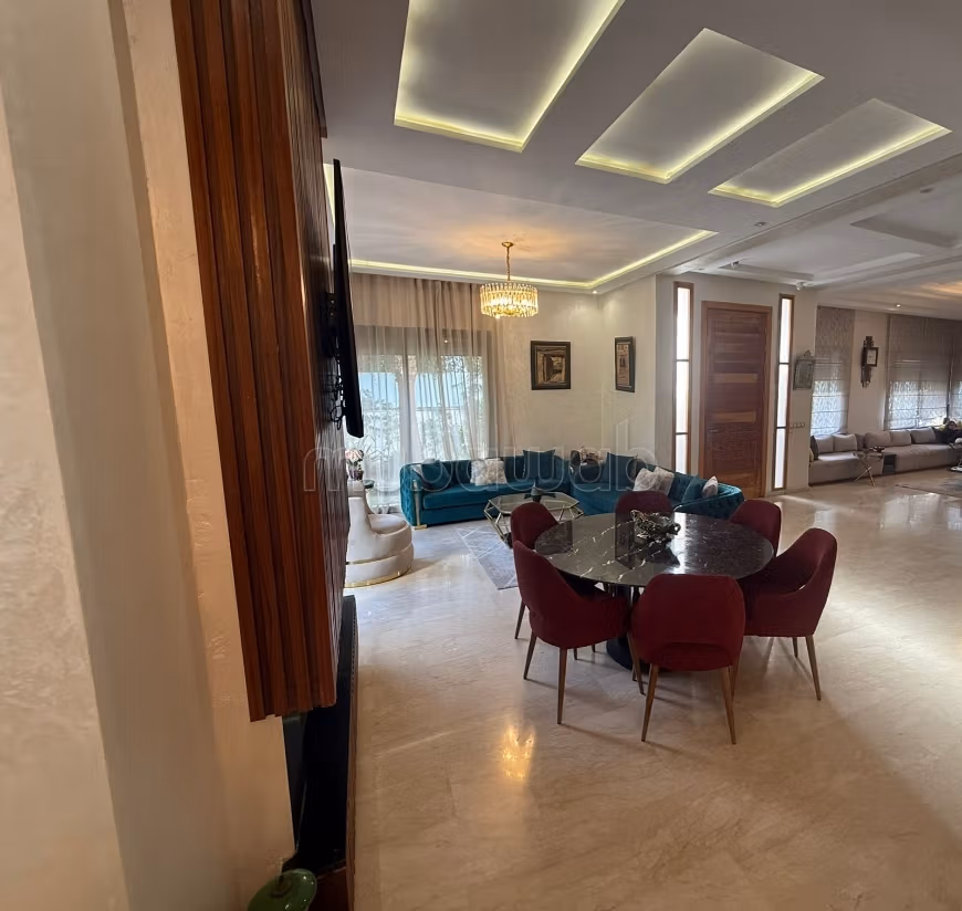Villa d'exception à vendre à bouskoura