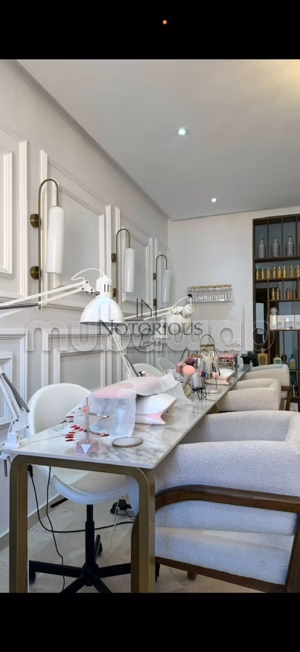 Salon de beauté à vendre ou à louer