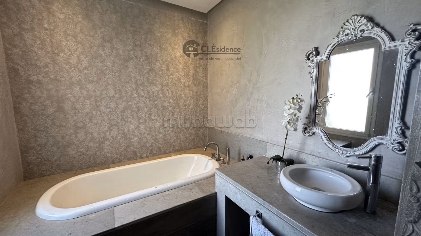 Maison de luxe à vendre à La Soukra Ville