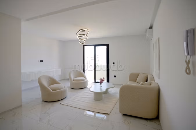 Opportunità di un grande S2 di 173m² in vendita