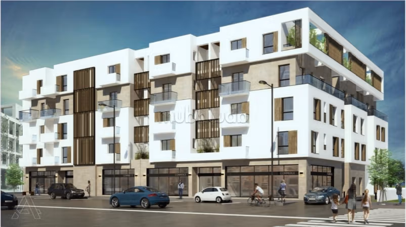 In vendita Spazio commerciale con grande terrazza 60 m