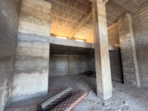 Negozio spazioso di 109 m² in affitto Av des FAR
