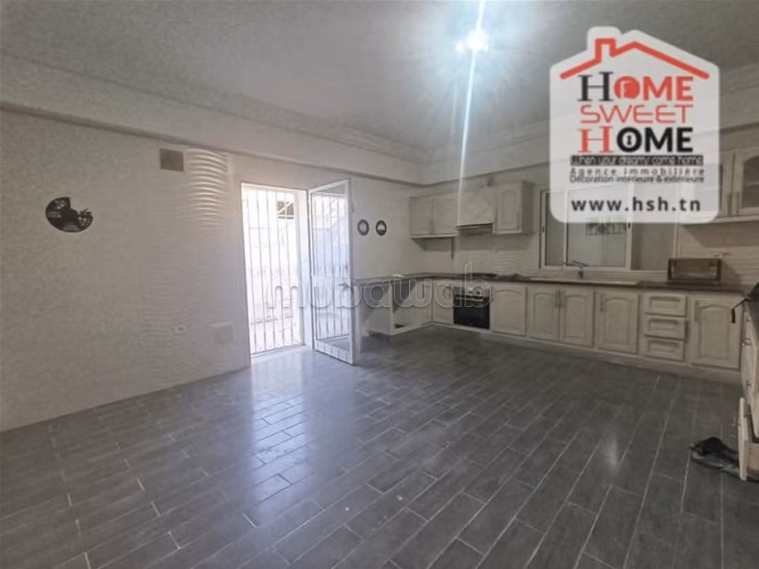 طابق فيلا S3 زين للإيجار في السكرة