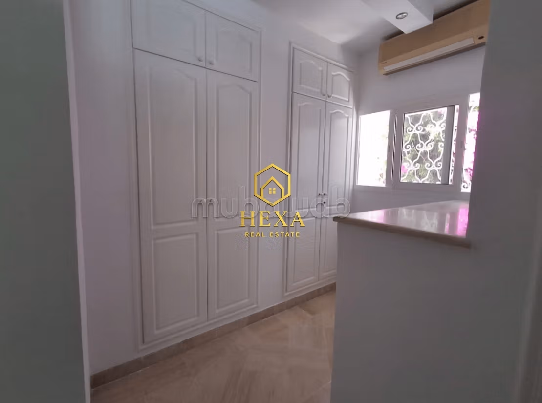 Duplex S3 arredato con vista libera a Gammarth