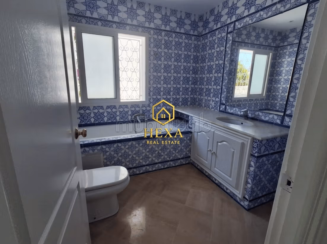 Duplex S3 arredato con vista libera a Gammarth