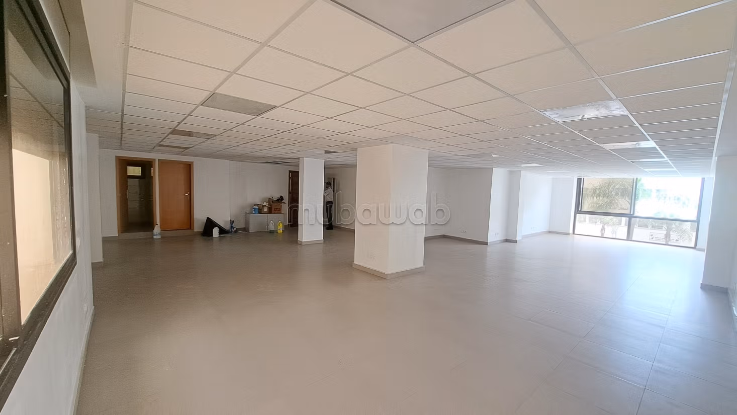 Affitto di uffici a Racine. Superficie 250 m²