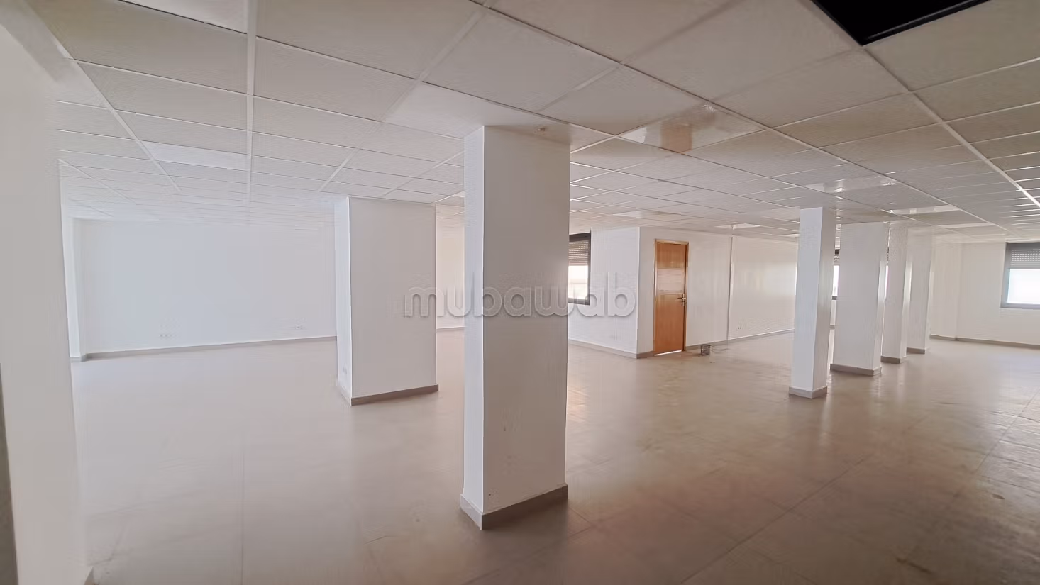 Affitto di uffici a Racine. Superficie 250 m²