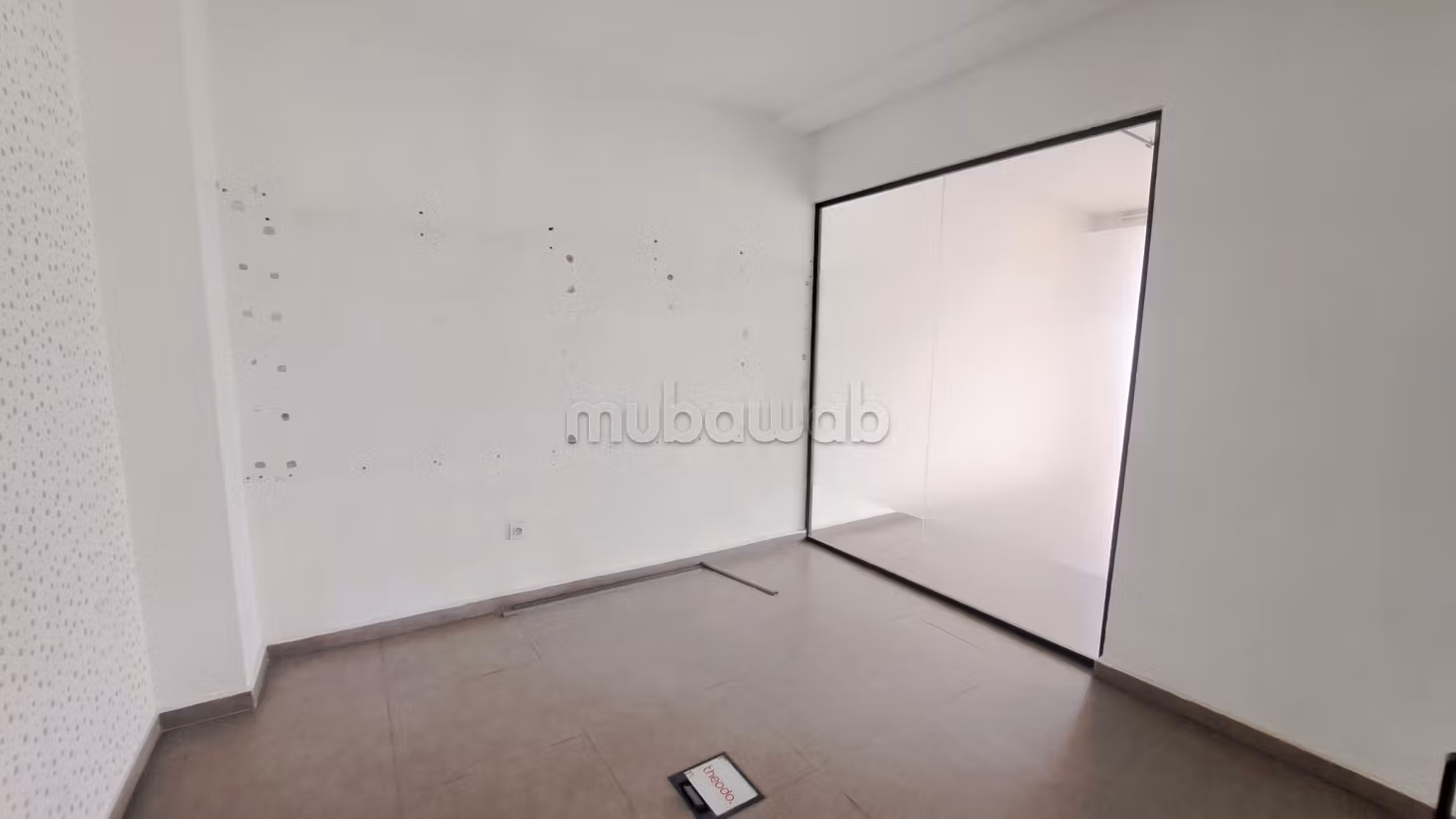 Beaux bureaux à louer à Racine. Surface totale 420 m²
