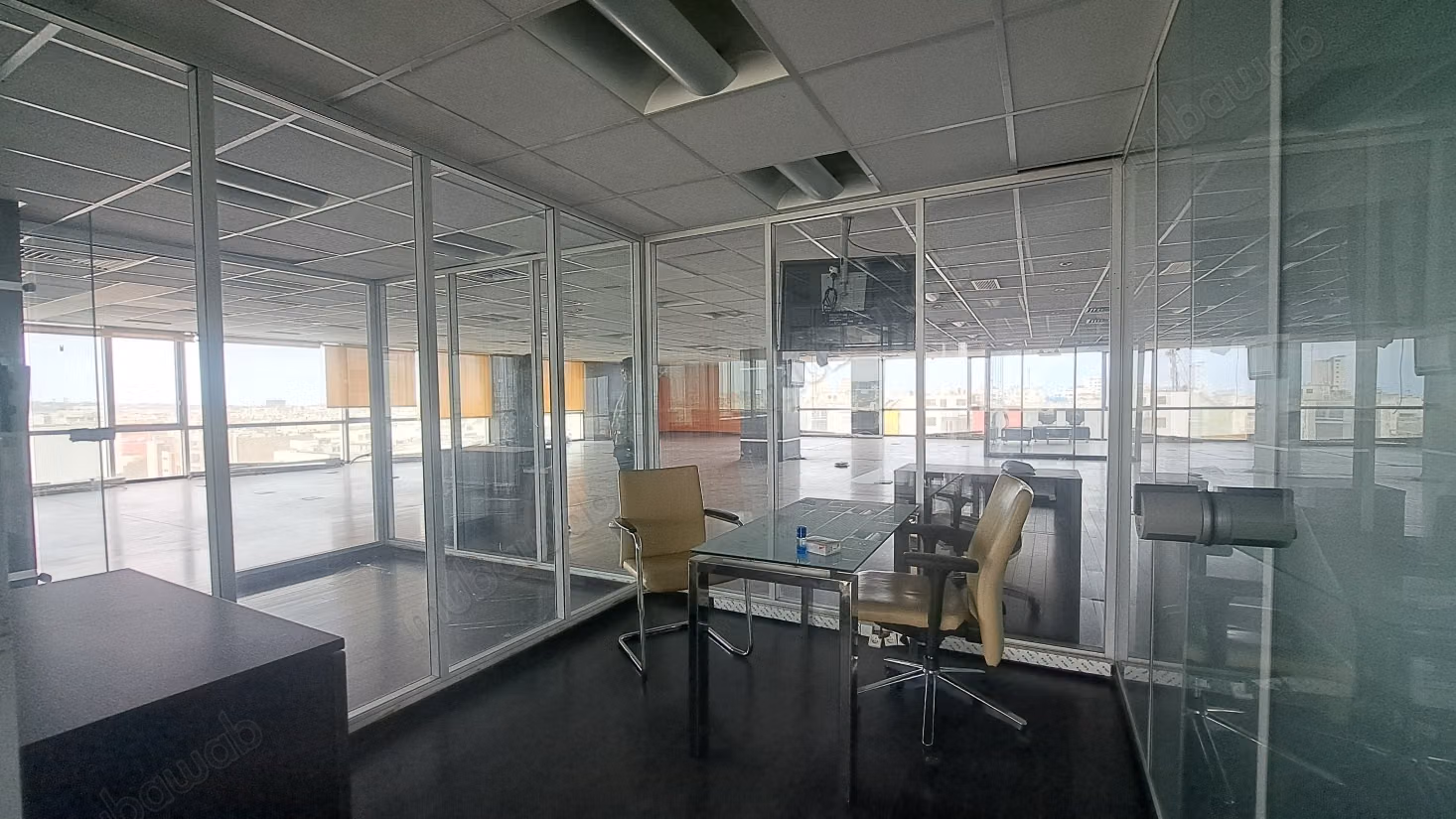 Offices for rent in Racine. Area 330 m²