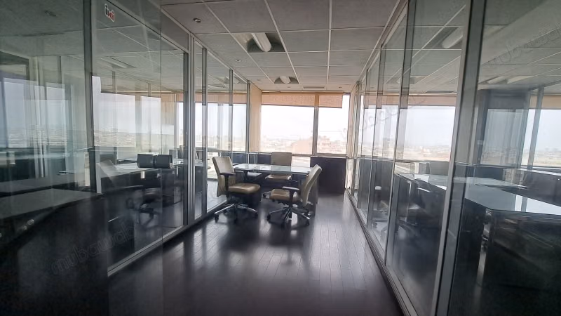 Kantoren te huur in Racine. Oppervlakte 330 m²