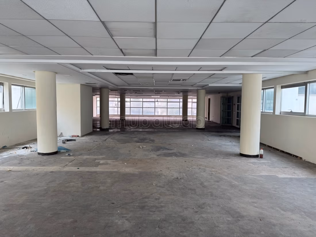 Beaux bureaux à louer à Racine. Surface totale 350 m²