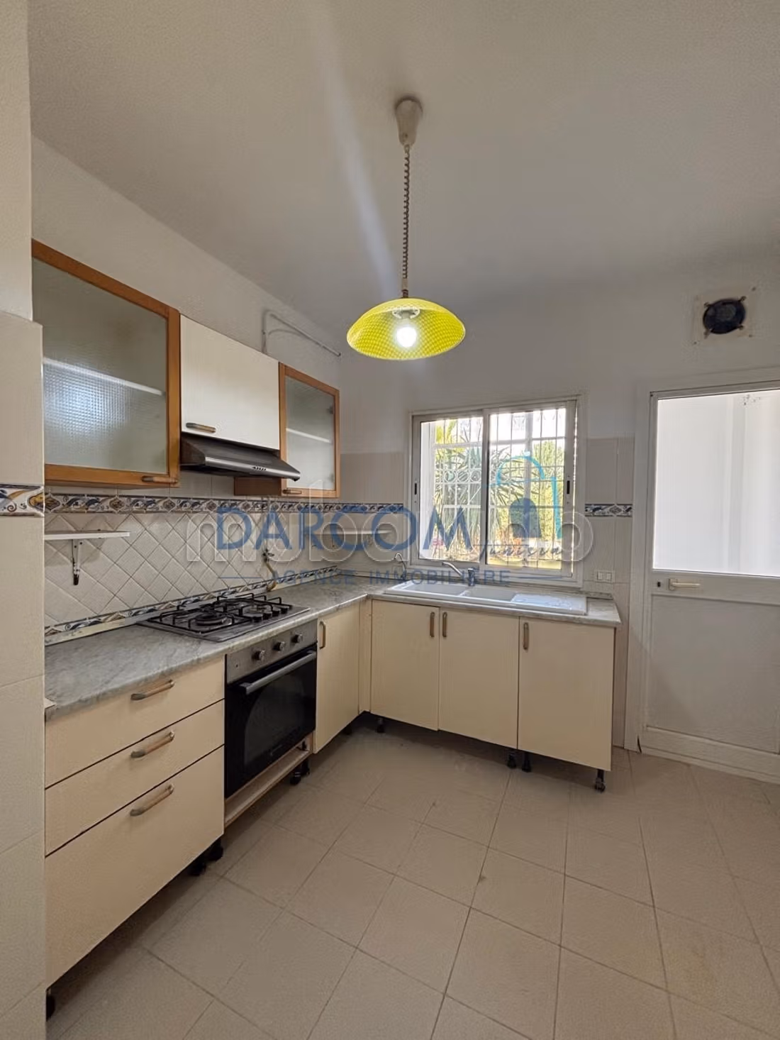 A vendre S3 RDC à la soukra