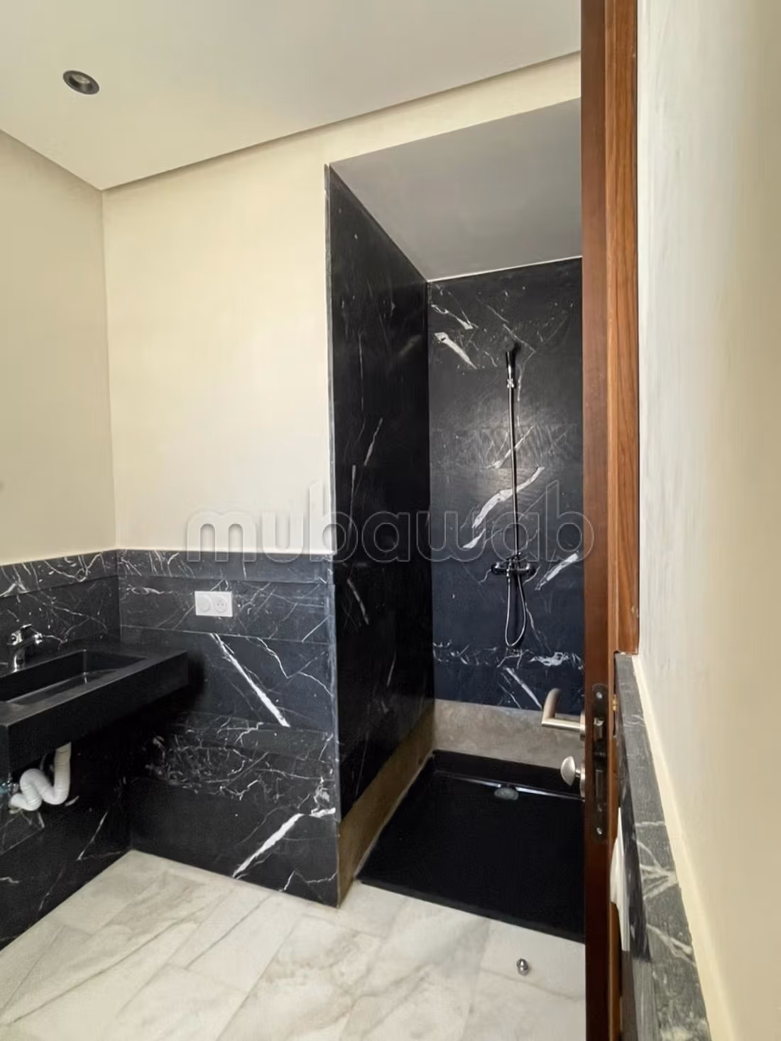 High Class Looking Apartment