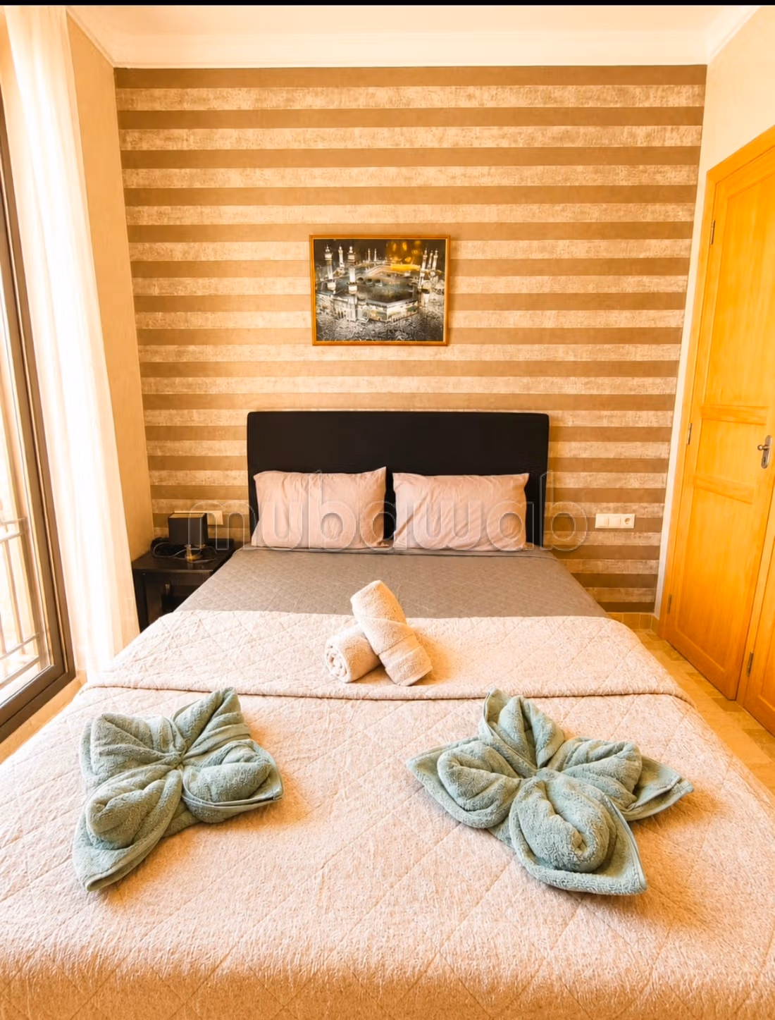 Superbe appartement à louer à Route de l'Ourika.
2 chambres.
Meublé — 4