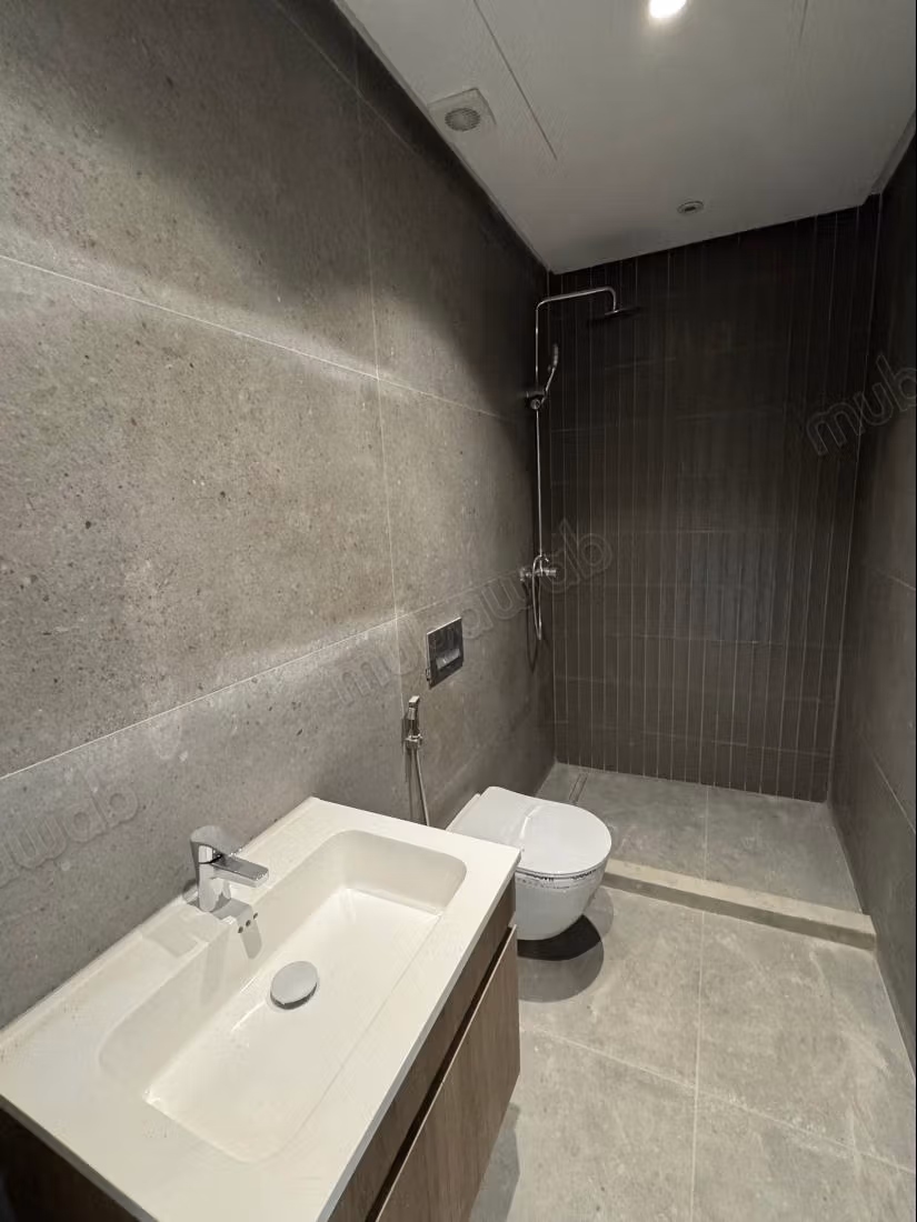 Sell apartment in Oasis. Total area 47 m². Air conditioning and fireplace