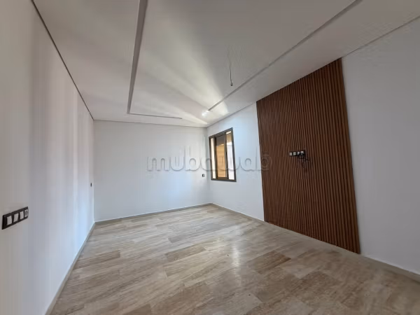 Appartamento vuoto con 2 camere da letto a camp al ghoul gueliz